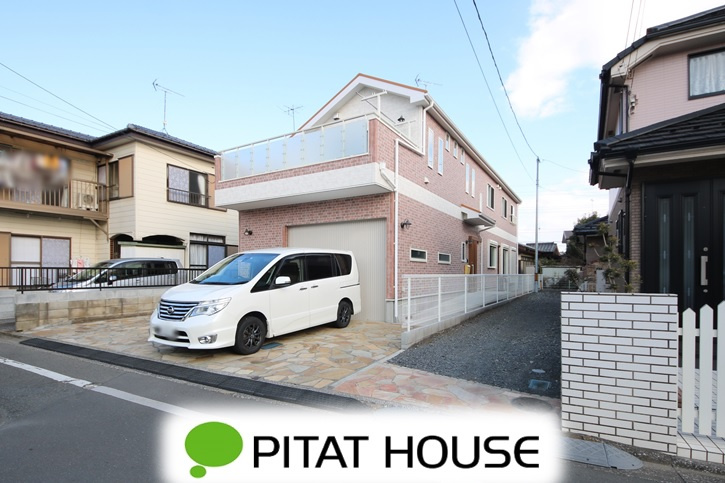 東大和市芋窪4丁目 ご両親と同居できる 築浅2世帯住宅 広々ガレージ 庭付き 中古一戸建て 二世帯住宅 ビルトインガレージ 倉庫2ヶ所 ルーフバルコニー 庭10坪以上 東大和の不動産 ピタットハウス東大和上北台店 東大和市芋窪4丁目 ご両親と同居できる 築浅2世帯住宅 広々ガレージ 庭付き 中古一戸建て 二世帯住宅 ビルトインガレージ 倉庫2ヶ所 ルーフバルコニー 庭10坪以上 東大和の不動産 ピタットハウス東大和上北台店