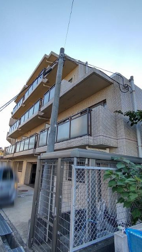 箕面市半町３丁目の賃貸マンションの外観