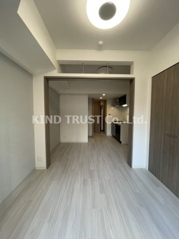 プレサンス天神橋筋六丁目ヴォワールの居間・リビング|こちらのリビングで趣味の時間をお楽しみください