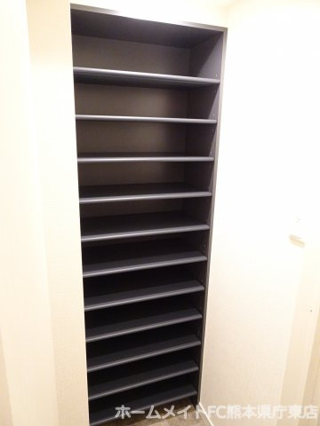 フェリスケングンの玄関