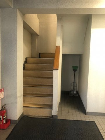 リンクス早稲田ビルのロビー