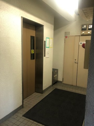 リンクス早稲田ビルのロビー