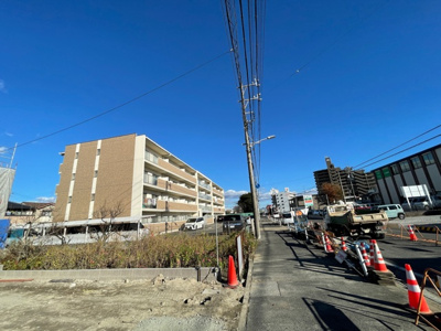 【前面道路含む現地写真】 | 守山区瀬古小学校前　全2棟　2号棟＜仲介手数料無料＞瀬古小・守山西中　新築一戸建て | 〈内覧予約キャンペーン実施中！〉マックスバリュde住まい相談までご連絡下さい。