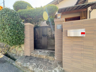 【エントランス】 | 豊中市緑丘4丁目貸家