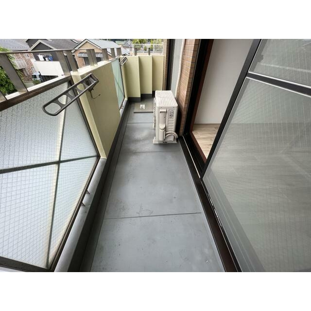 サンヒルズ中山のバルコニー
