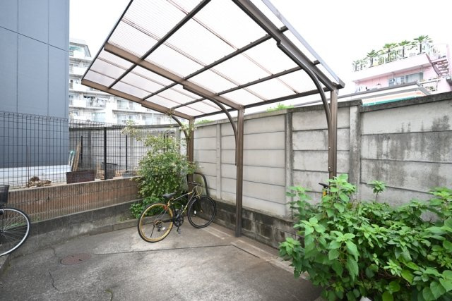 【その他共用部分】 | トップ志村 | 駐輪場