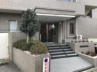 【エントランス】