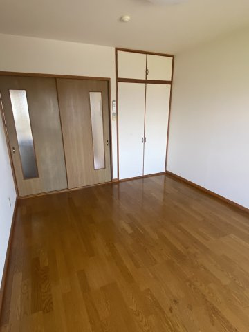 北浜ハイツの洋室