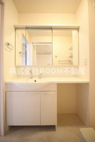 アールエム都北の独立洗面台|独立洗面台あり、毎朝おしゃれに忙しい女性の方におすすめです