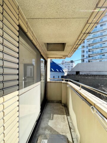 【バルコニー】 | ティーズガーデン千駄ヶ谷