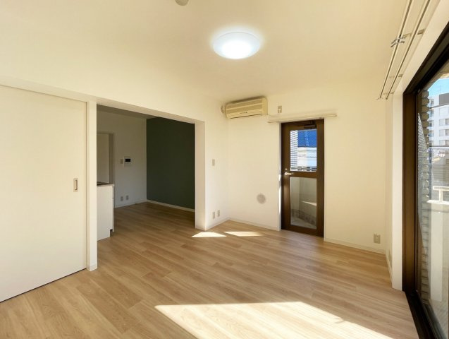 【居間・リビング】 | ティーズガーデン千駄ヶ谷