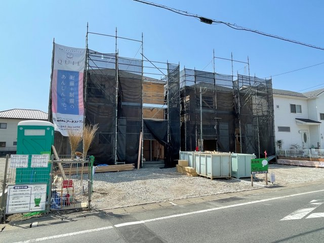 藤岡市藤岡第3（全2棟）2号棟の前面道路含む現地写真|2022.4撮影