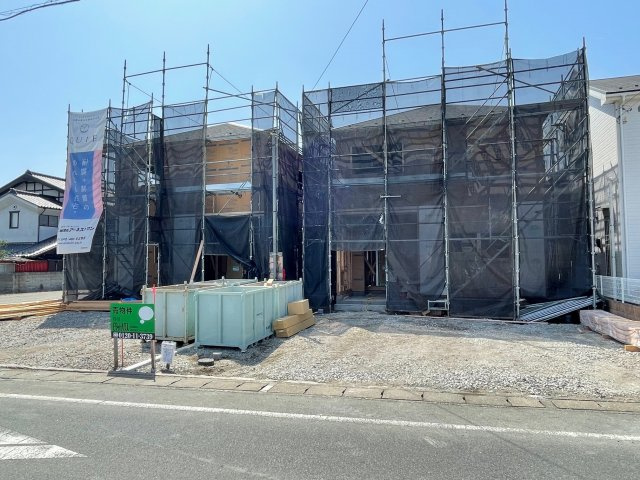 藤岡市藤岡第3（全2棟）2号棟の前面道路含む現地写真|2022.4撮影