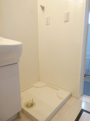 ユグドソレイユの洗面所|室内洗濯機置き場