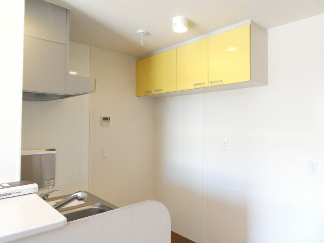 ユグドソレイユのキッチン|上置棚