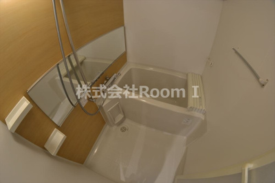 【浴室】 | ルーエ天満橋 | コンパクトで使いやすいお風呂です