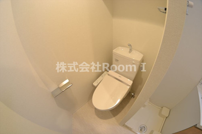 【トイレ】 | ルーエ天満橋 | ゆったりとした空間のトイレです