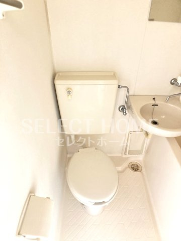 【トイレ】 | ＦＬＡＴＳわかまつ | 落ち着いた色調のトイレです