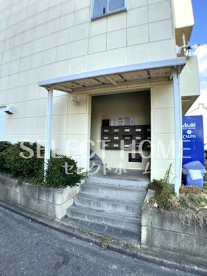 【エントランス】 | Ｋマンション | ゆとりのあるエントランスです