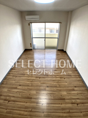 【居間・リビング】 | Ｋマンション | 同型タイプこちらの居間で趣味の時間をお楽しみください