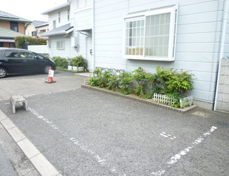 【駐車場】