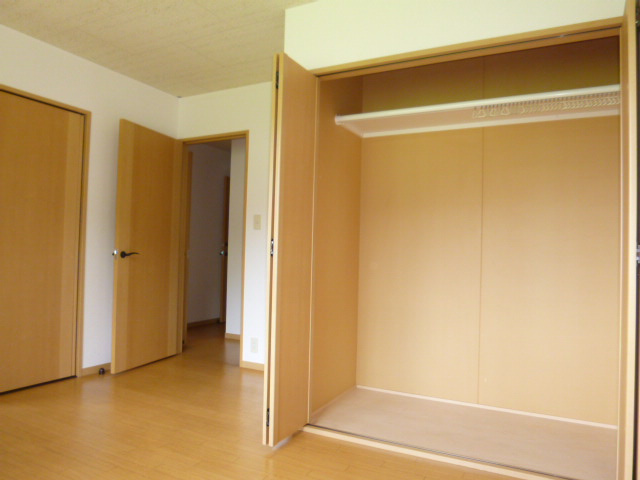 メゾンレオＢの寝室