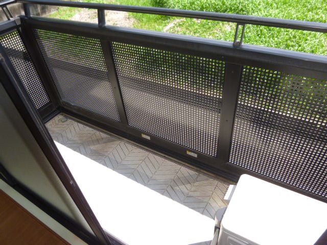 メゾンレオＢのバルコニー