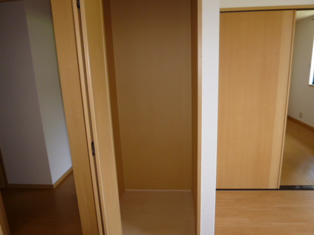 メゾンレオＢの収納