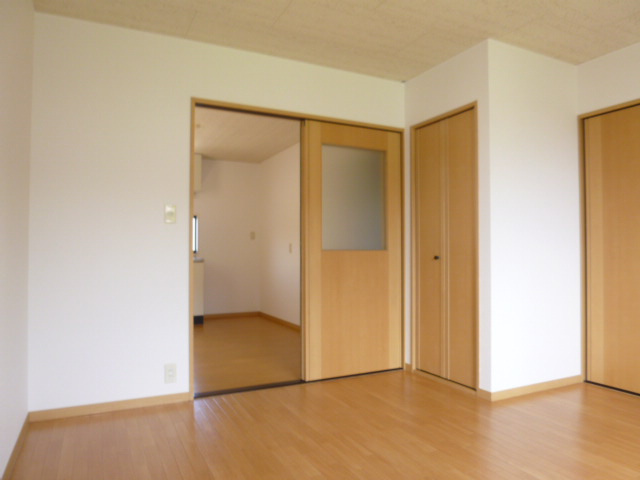 メゾンレオＢの居間・リビング