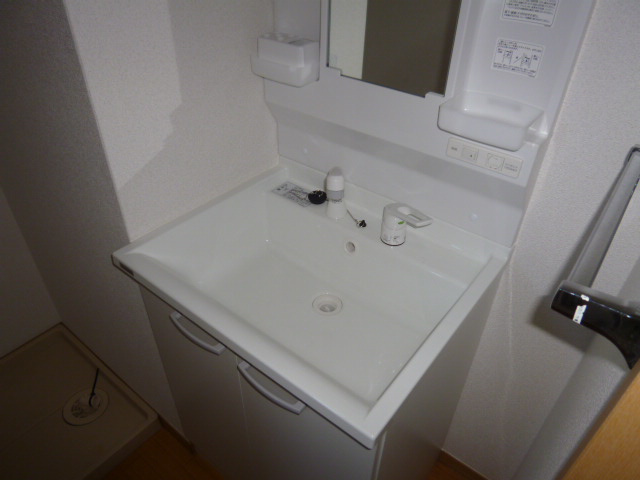 メゾンレオＢの独立洗面台