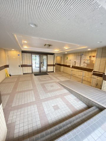 ライオンズマンション二日市第2のエントランス