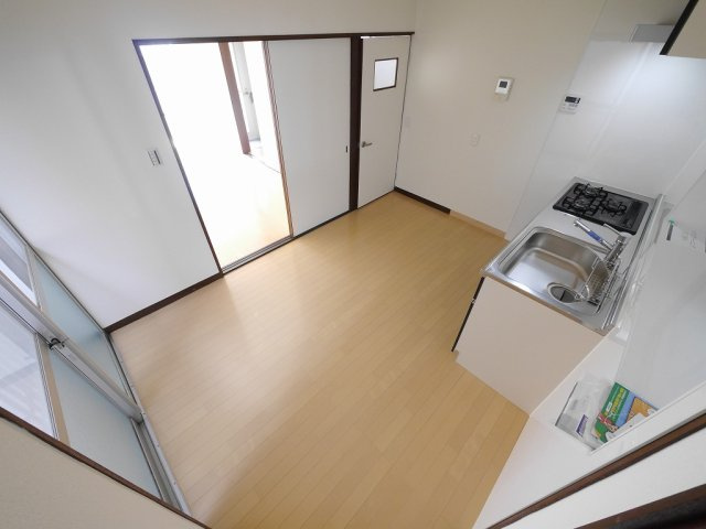 鈴蘭台北町7丁目戸建の居間・リビング
