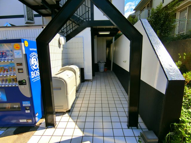 グラシアス堺のエントランス