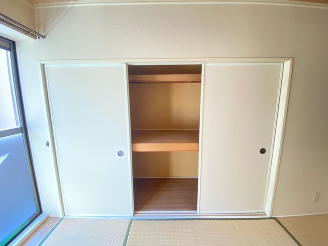 伏屋ＰＣハイツB棟の収納