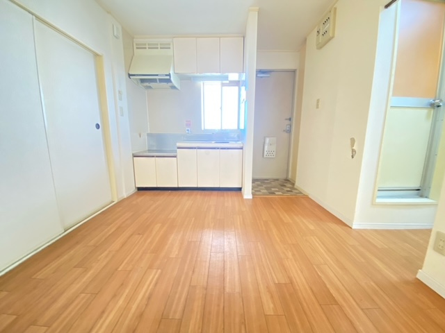 伏屋ＰＣハイツB棟の居間・リビング