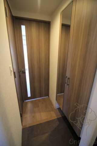 メゾンドヴァンドールの玄関