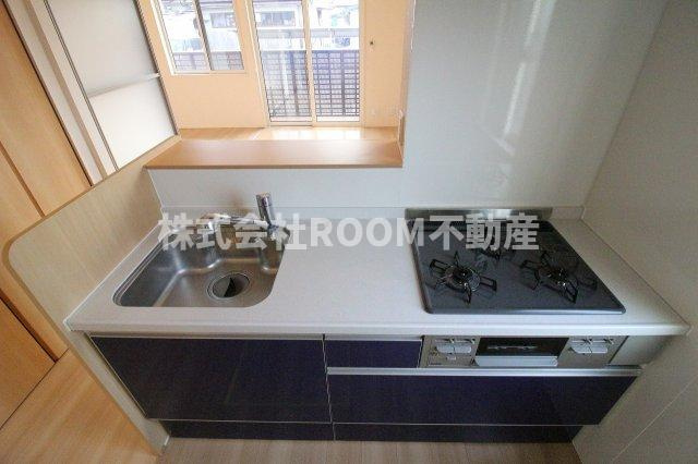 ラ・ヴェスタⅡのキッチン|コンパクトなキッチンで掃除もラクラク