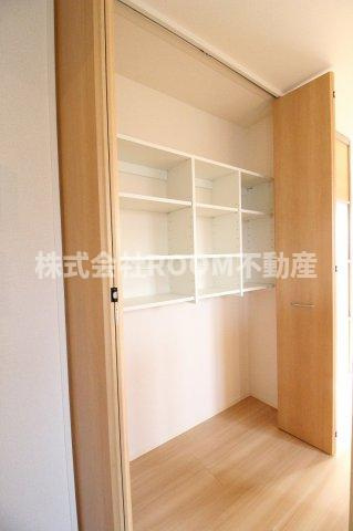 ラ・ヴェスタⅡの収納|便利な収納スペースです