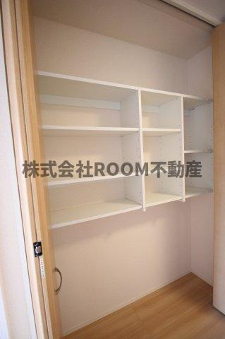 ラ・ヴェスタⅡの収納|便利な収納スペースです