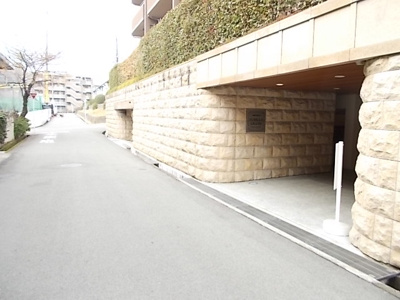 【周辺】 | ファミールグラン桃山台 | 前面道路