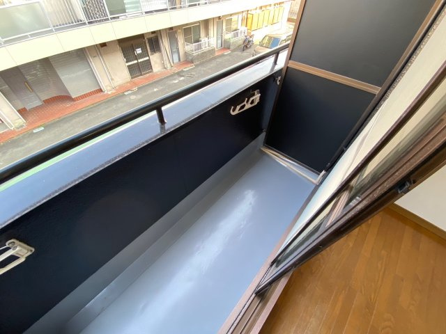 サンシャイン喜志のバルコニー