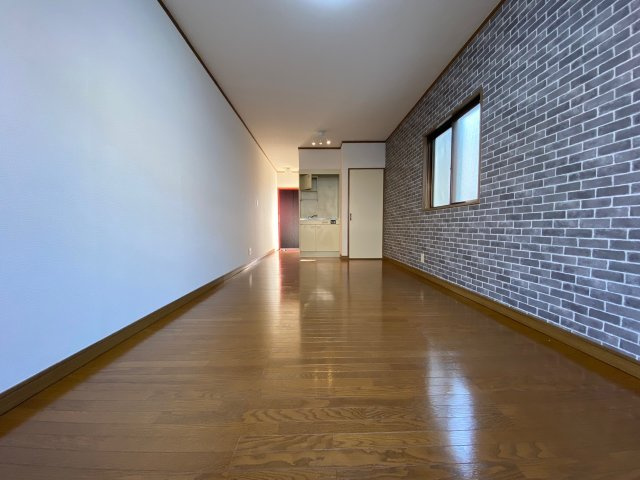 サンシャイン喜志の居間・リビング