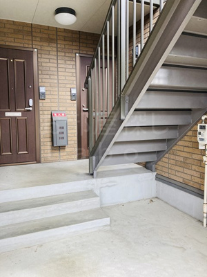 【エントランス】 | ピアセントラル