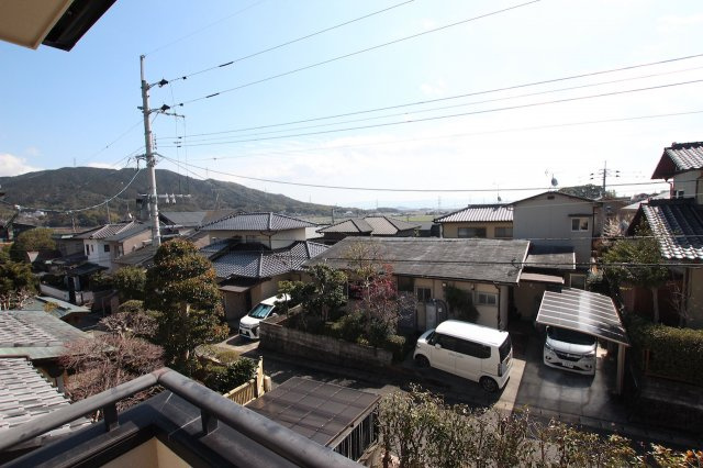 高雄６丁目戸建の前面道路含む現地写真