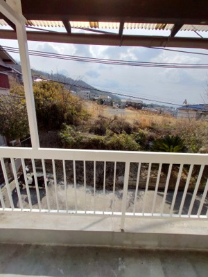 【バルコニー】 | 六万寺町1丁目貸家
