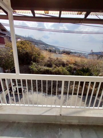 【バルコニー】 | 六万寺町1丁目貸家