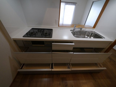 【キッチン】 | ピュアドームアーティック平尾（ピュアドームアーティックヒラオ） | 別号室の写真になります。現況優先。