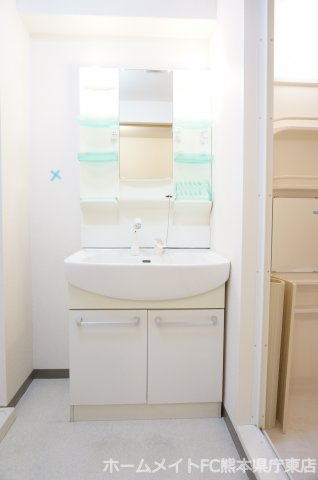 パンダビルの独立洗面台