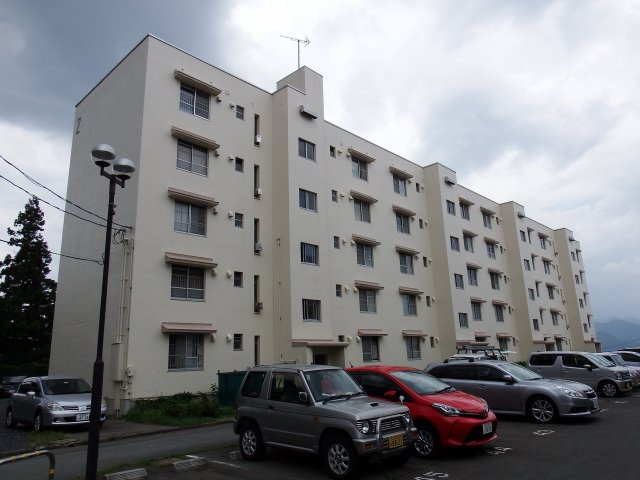 ビレッジハウス中桜田2号棟の外観|2号棟外観