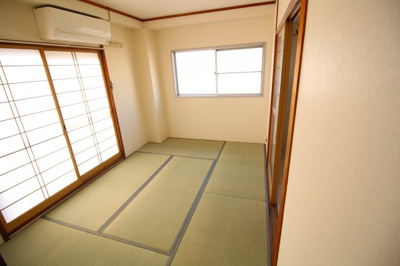 【寝室】 | 輪泉マンション